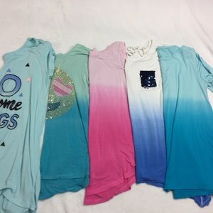A set of 5 justice flowy justice shirts Size:14/16